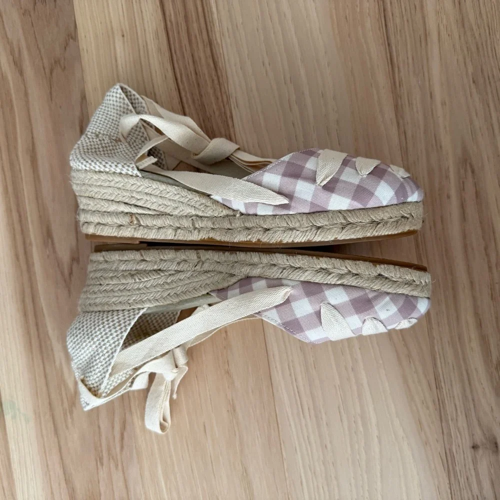 Childrenchic Canvas Stylish Beige Checkered Espadrille Wedges Size 40 (US 8)
